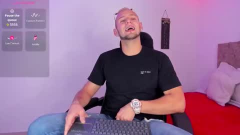 Snapshot of damon_baker0 chatting on 11.03.25 Damon bakert online show from 11.03.25