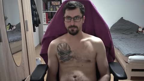 King Dan online show from 12.03.25