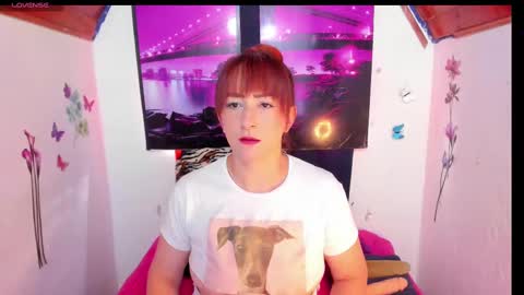 Snapshot of dana_35_ chatting on 10.05.25 dana online show from 10.05.25