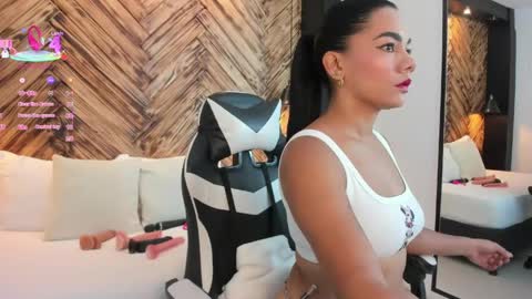 D A N A  online show from 05.23.26