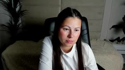 Dana Dom online show from 10.06.25