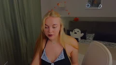 Dana online show from 10.28.25