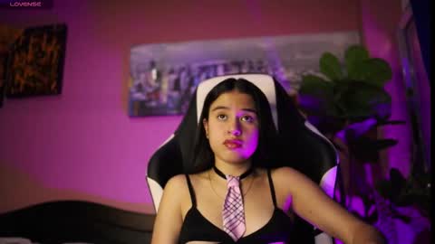 danaa_rouse online show from 12.02.25