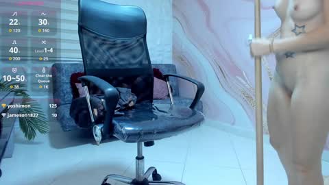 Snapshot of danaarey chatting on 01.13.25 Danaa Rey online show from 01.13.25