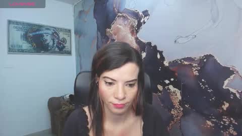 Snapshot of danaarey chatting on 09.24.25 Danaa Rey online show from 09.24.25