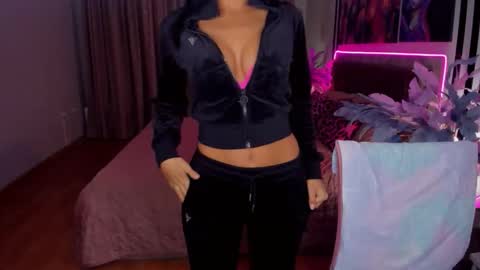 DanaMiers online show from 11.08.25