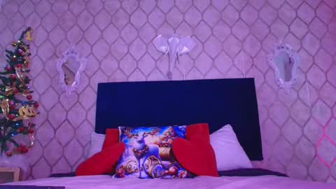 Snapshot of dandarkie chatting on 12.03.24 Dan online show from 12.03.24