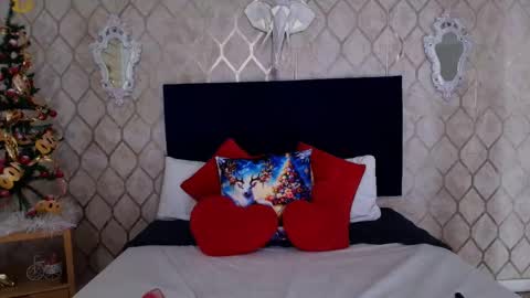 Snapshot of dandarkie chatting on 12.04.24 Dan online show from 12.04.24