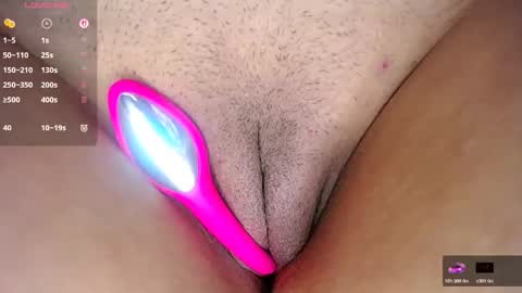 Snapshot of danette_deluxee chatting on 02.15.26 danette_deluxee online show from 02.15.26