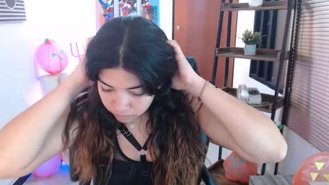 Veronica online show from 10.31.25