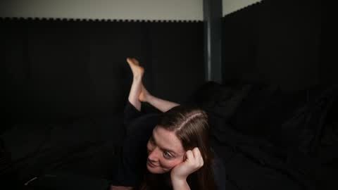 Danger Bones online show from 10.04.25