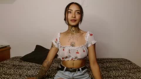 Snapshot of dani_angel_ chatting on 05.04.26 Dani online show from 05.04.26