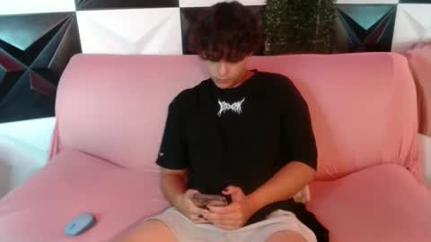 Snapshot of dani_cumboy chatting on 12.17.24 dani_cumboy online show from 12.17.24