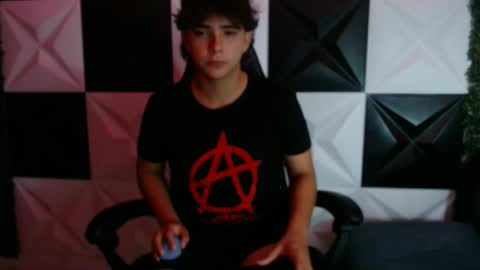 Snapshot of dani_cumboy chatting on 01.30.25 dani_cumboy online show from 01.30.25