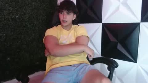 Snapshot of dani_cumboy chatting on 02.06.25 dani_cumboy online show from 02.06.25