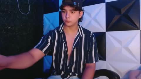 Snapshot of dani_cumboy chatting on 02.26.25 dani_cumboy online show from 02.26.25