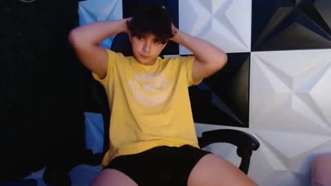 Snapshot of dani_cumboy chatting on 02.27.25 dani_cumboy online show from 02.27.25