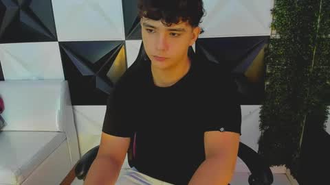 Snapshot of dani_cumboy chatting on 09.20.25 dani_cumboy online show from 09.20.25