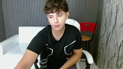 Snapshot of dani_cumboy chatting on 09.27.25 dani_cumboy online show from 09.27.25