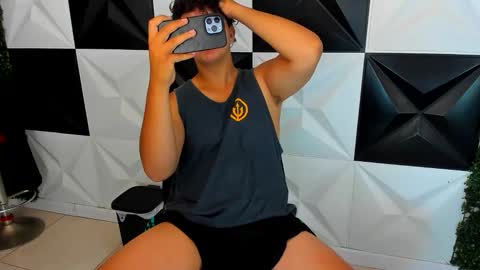 Snapshot of dani_cumboy chatting on 10.22.25 dani_cumboy online show from 10.22.25