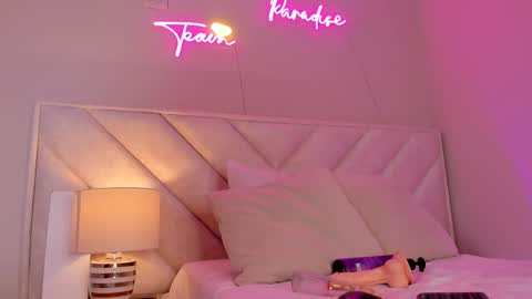 Hi I am Dani online show from 02.13.25