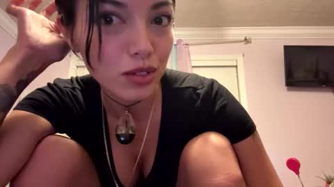 danidivina777 online show from 02.26.25