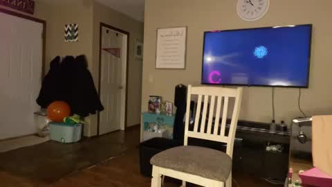 Snapshot of danidragon69 chatting on 12.08.24 Dani Dragon online show from 12.08.24