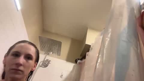 Snapshot of danidragon69 chatting on 02.11.25 Dani Dragon online show from 02.11.25