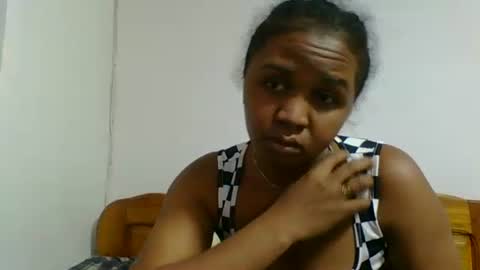 danie80704 online show from 11.16.25