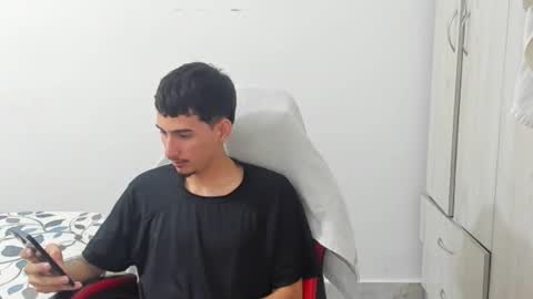 Snapshot of daniel_443 chatting on 11.17.25 DANIEL online show from 11.17.25