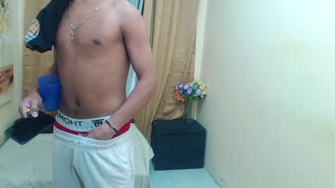 daaniel  I am a hot and very perverse latin boy online show from 09.14.25