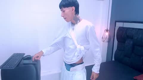 Daniel Delux  online show from 10.21.25