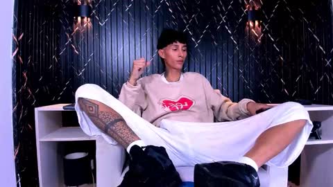 Daniel Delux  online show from 10.22.25