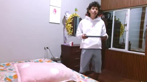 daniel_deluxx online show from 04.10.26