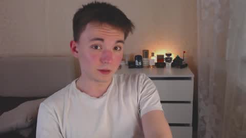 Snapshot of daniel_isaak chatting on 04.29.26 Daniel Jerry online show from 04.29.26