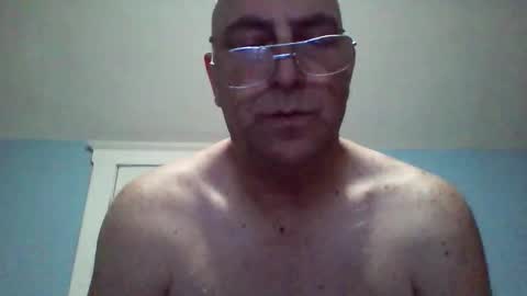 Snapshot of daniel_lbc chatting on 10.30.25 Daniel online show from 10.30.25