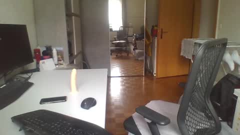 Snapshot of daniela69i chatting on 02.12.25 newcumer online show from 02.12.25