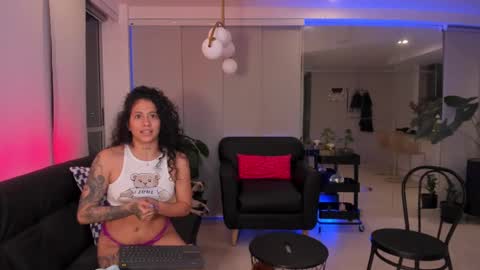 daniela_arenas online show from 02.25.25