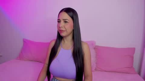 Snapshot of daniela_days chatting on 05.22.26 Dani online show from 05.22.26