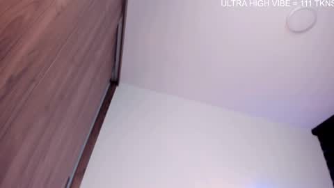 Snapshot of daniela_henaoo chatting on 10.16.25 independent model online show from 10.16.25