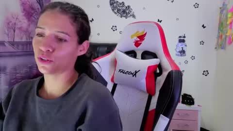 danielarivasth online show from 09.08.25
