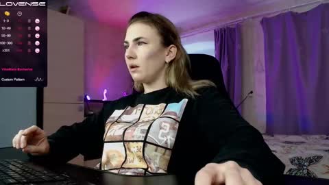 Daniela Cooper online show from 01.26.25