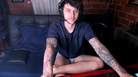 Snapshot of daniele_bunny chatting on 12.27.24 Daniele Bunny online show from 12.27.24