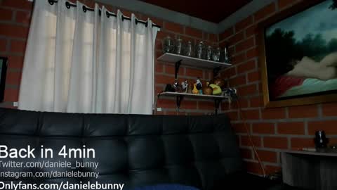Snapshot of daniele_bunny chatting on 01.11.25 Daniele Bunny online show from 01.11.25