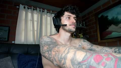 Snapshot of daniele_bunny chatting on 01.15.25 Daniele Bunny online show from 01.15.25