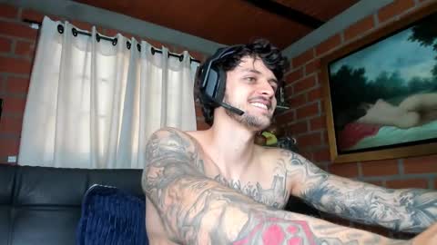 Snapshot of daniele_bunny chatting on 01.17.25 Daniele Bunny online show from 01.17.25