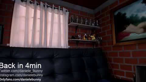 Snapshot of daniele_bunny chatting on 01.20.25 Daniele Bunny online show from 01.20.25