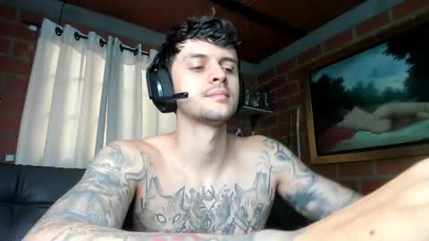 Snapshot of daniele_bunny chatting on 02.12.25 Daniele Bunny online show from 02.12.25