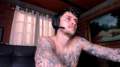 Snapshot of daniele_bunny chatting on 02.19.25 Daniele Bunny online show from 02.19.25