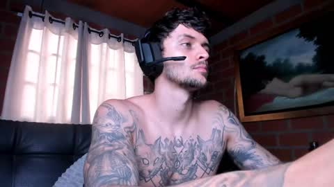 Snapshot of daniele_bunny chatting on 02.25.25 Daniele Bunny online show from 02.25.25